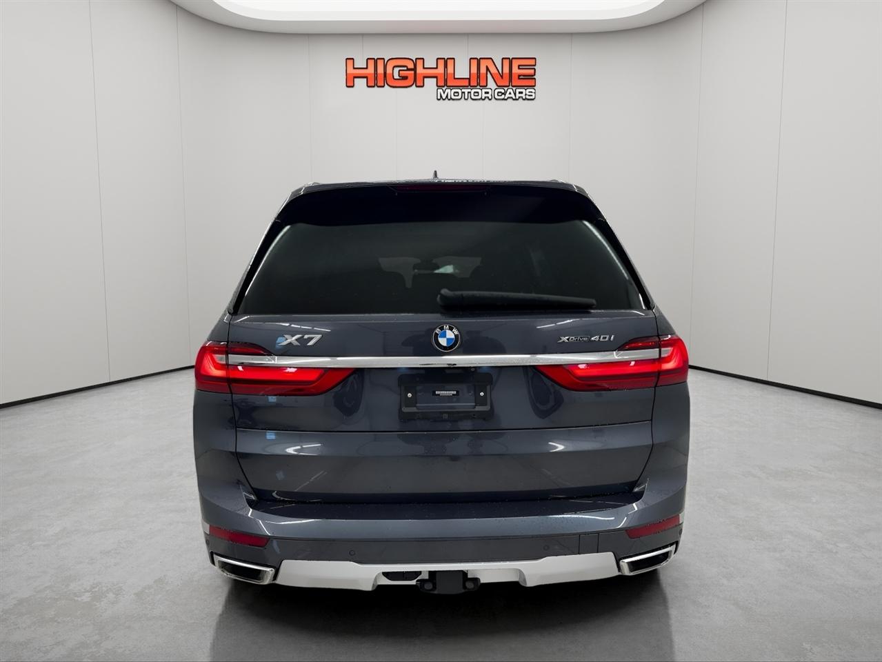 BMW X7 xDrive40i Sports Activity Vehicle 2021