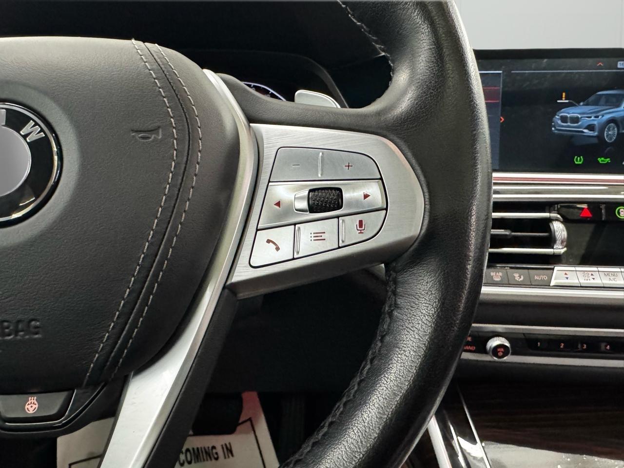 BMW X7 xDrive40i Sports Activity Vehicle 2021