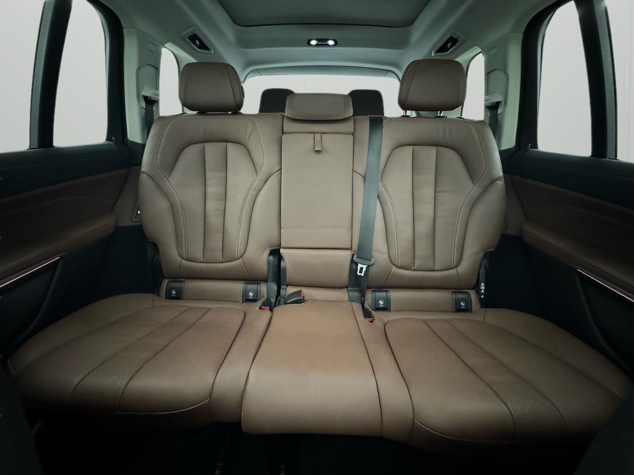 BMW X7 xDrive40i Sports Activity Vehicle 2021