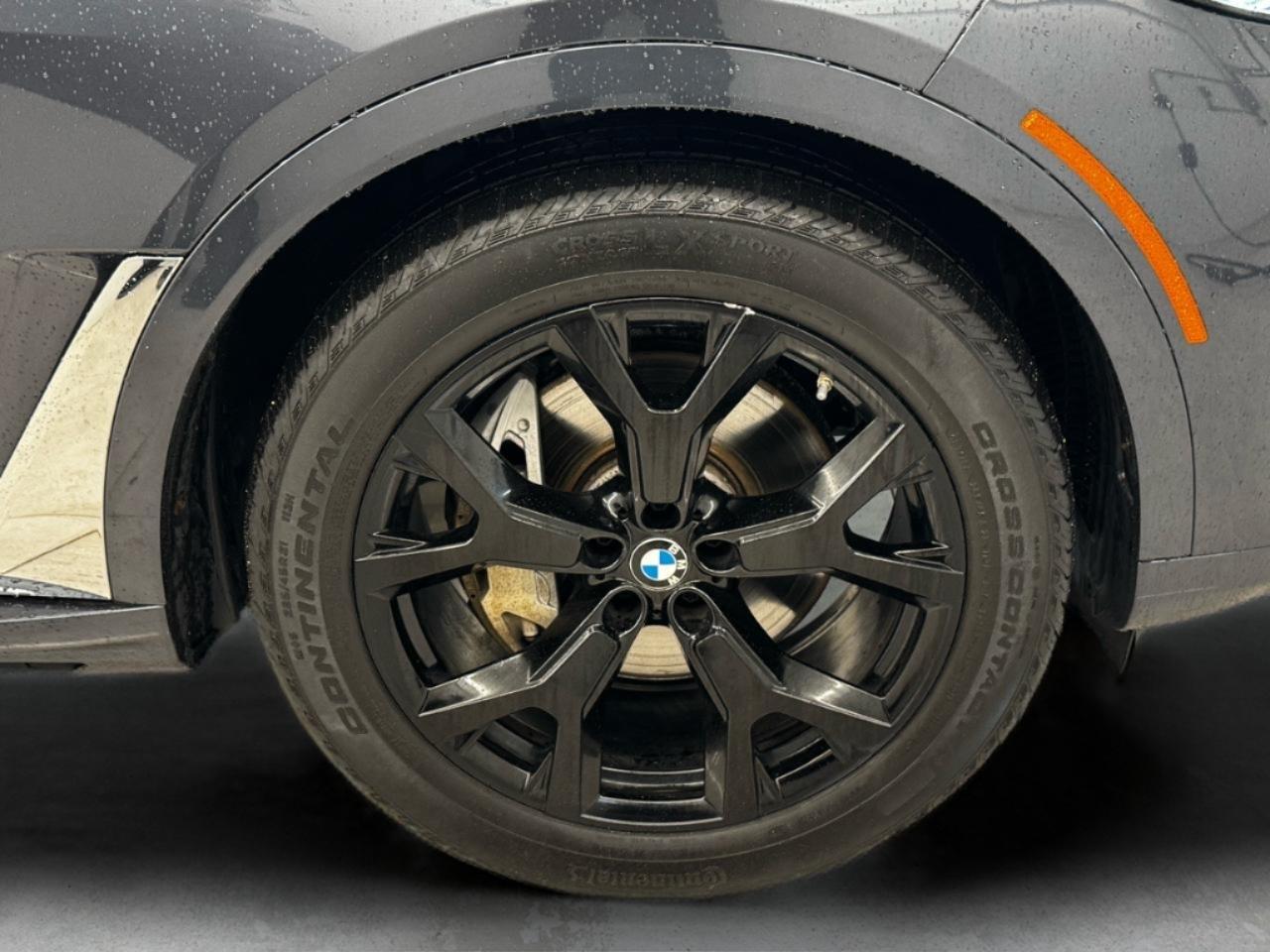 BMW X7 xDrive40i Sports Activity Vehicle 2021