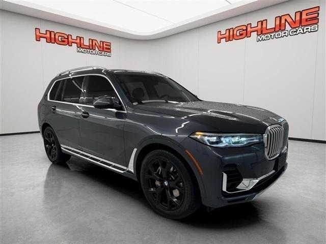 BMW X7 xDrive40i Sports Activity Vehicle 2021