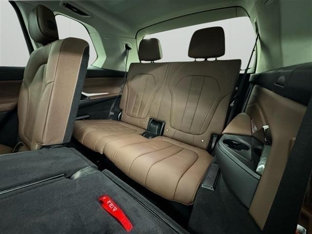 BMW X7 xDrive40i Sports Activity Vehicle 2021
