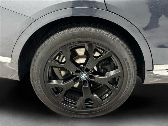 BMW X7 xDrive40i Sports Activity Vehicle 2021