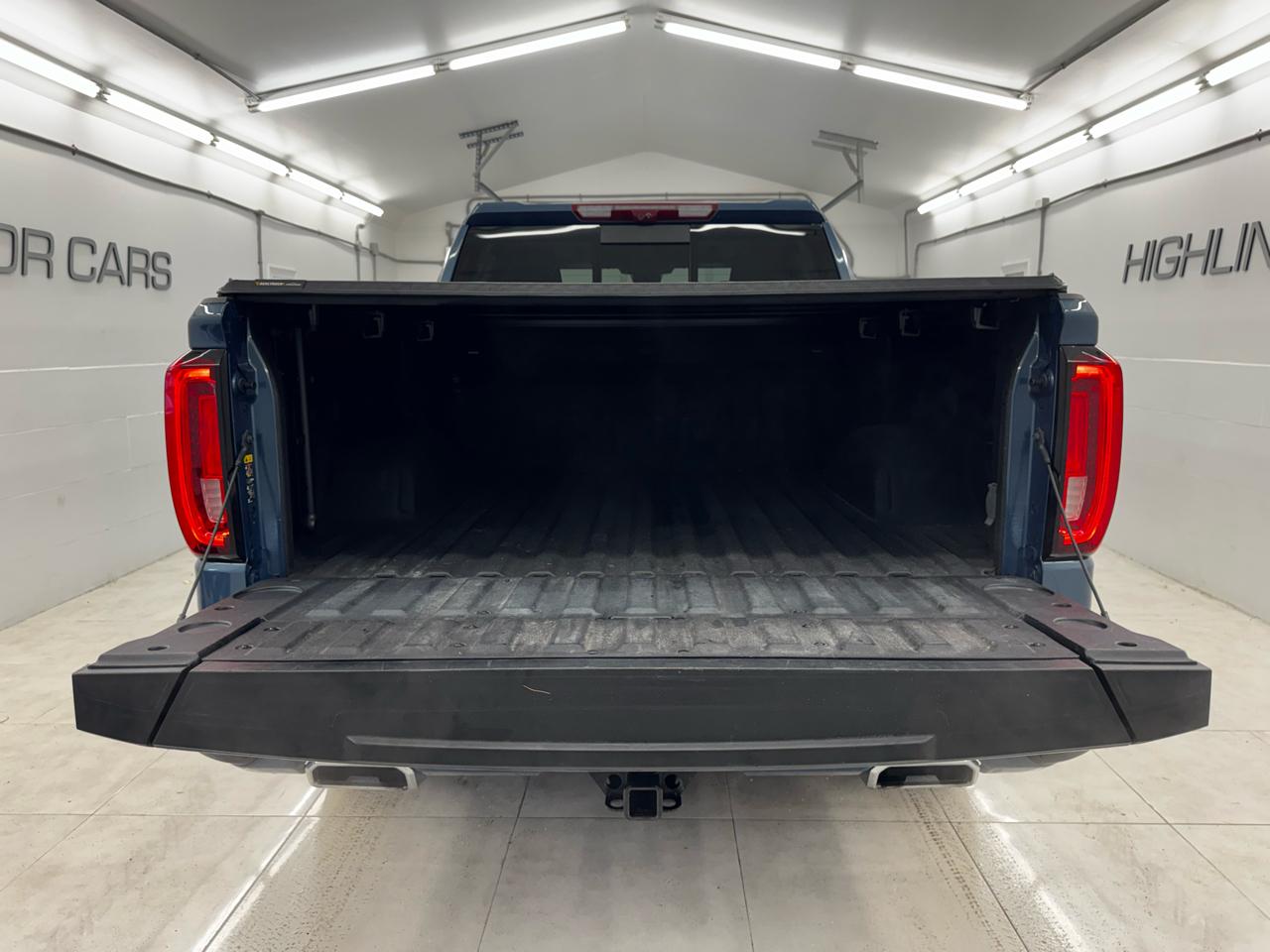 GMC Sierra 1500 4WD Crew Cab 147" Denali 2024