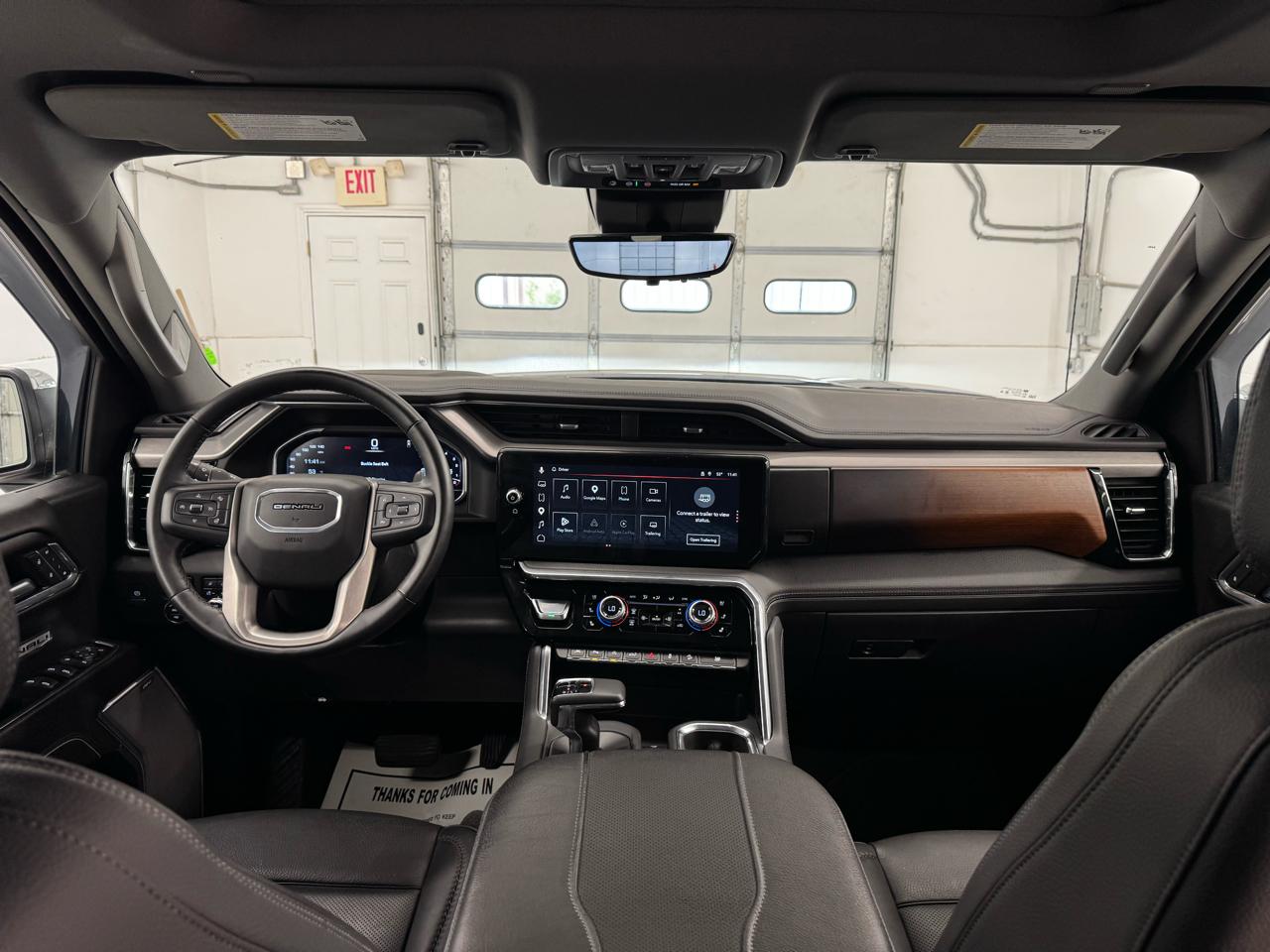 GMC Sierra 1500 4WD Crew Cab 147" Denali 2024