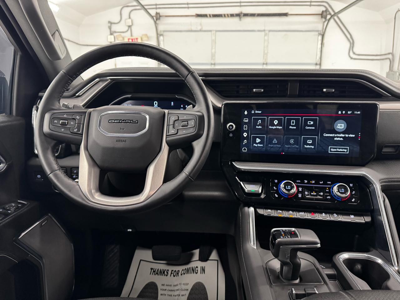 GMC Sierra 1500 4WD Crew Cab 147" Denali 2024