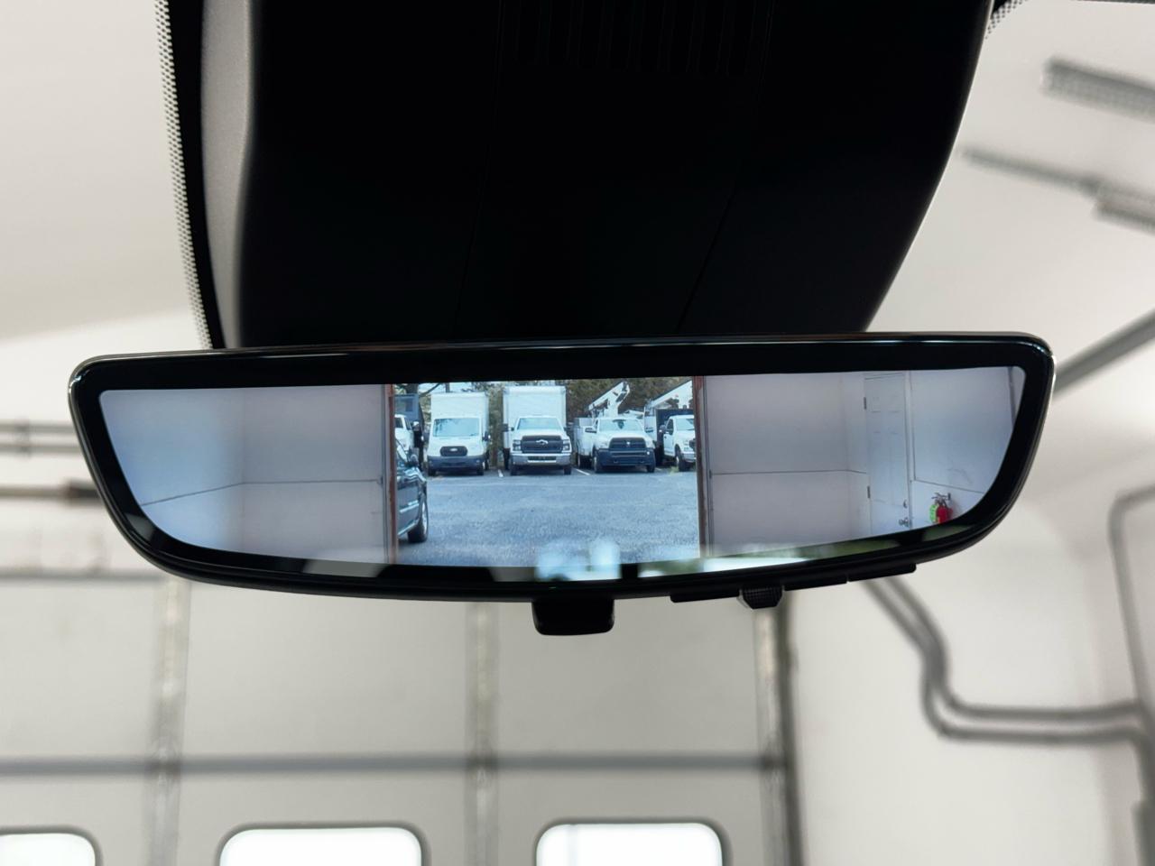 GMC Sierra 1500 4WD Crew Cab 147" Denali 2024