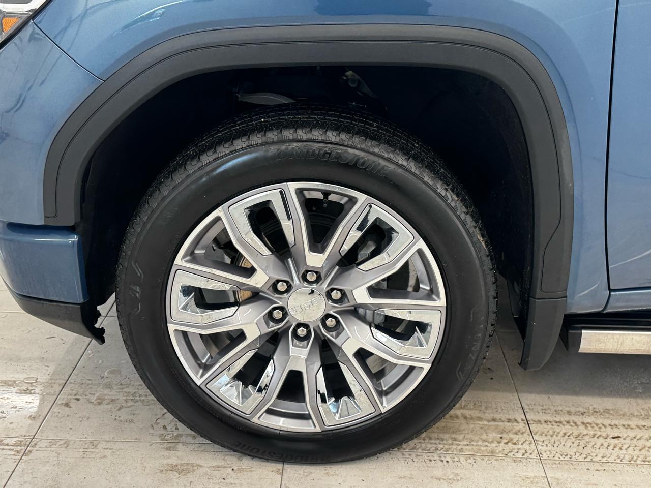 GMC Sierra 1500 4WD Crew Cab 147" Denali 2024