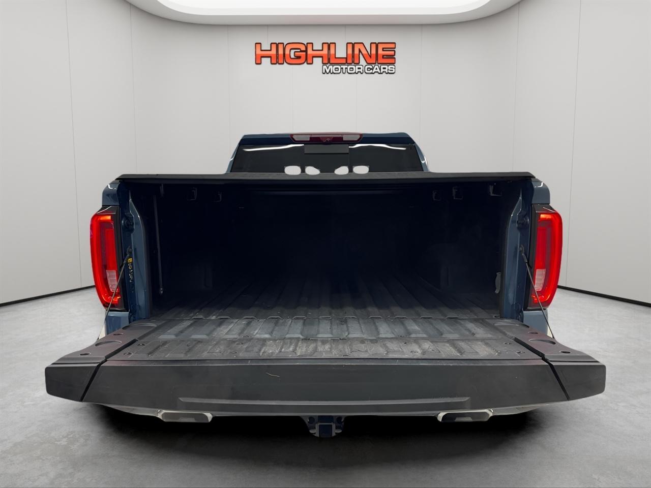 GMC Sierra 1500 4WD Crew Cab 147" Denali 2024