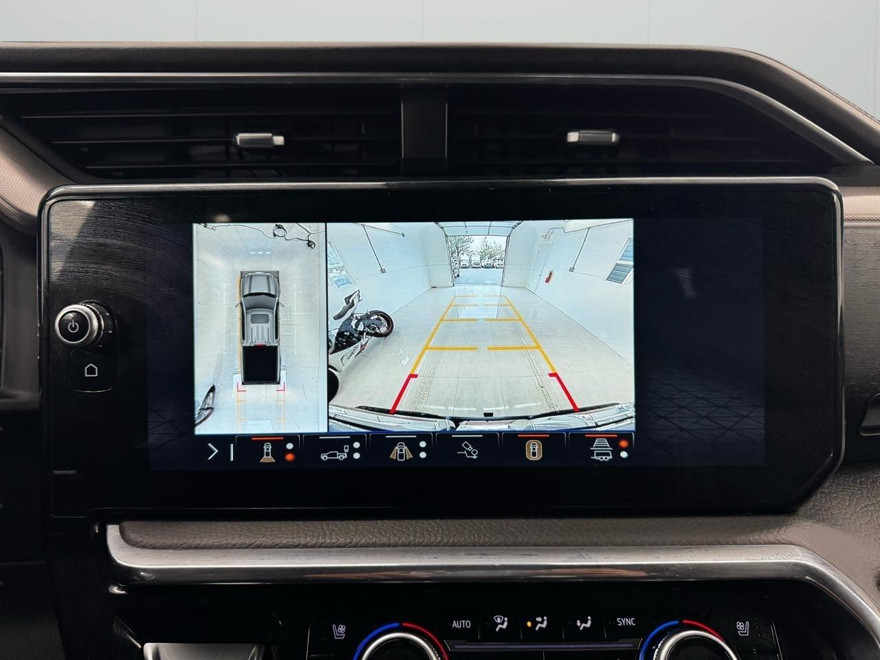 GMC Sierra 1500 4WD Crew Cab 147" Denali 2024