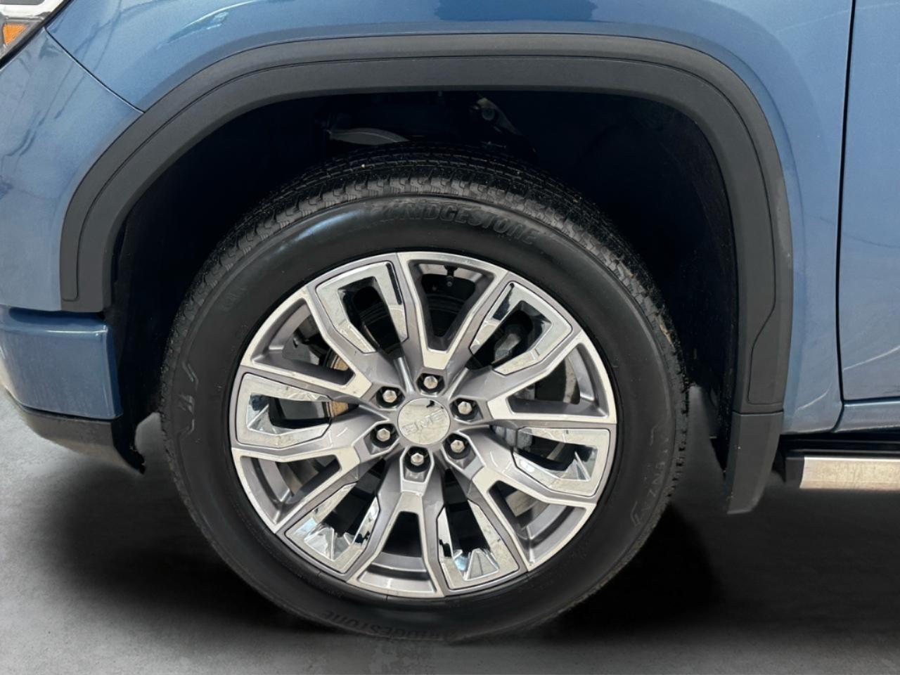 GMC Sierra 1500 4WD Crew Cab 147" Denali 2024