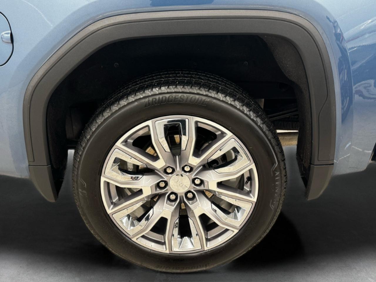 GMC Sierra 1500 4WD Crew Cab 147" Denali 2024