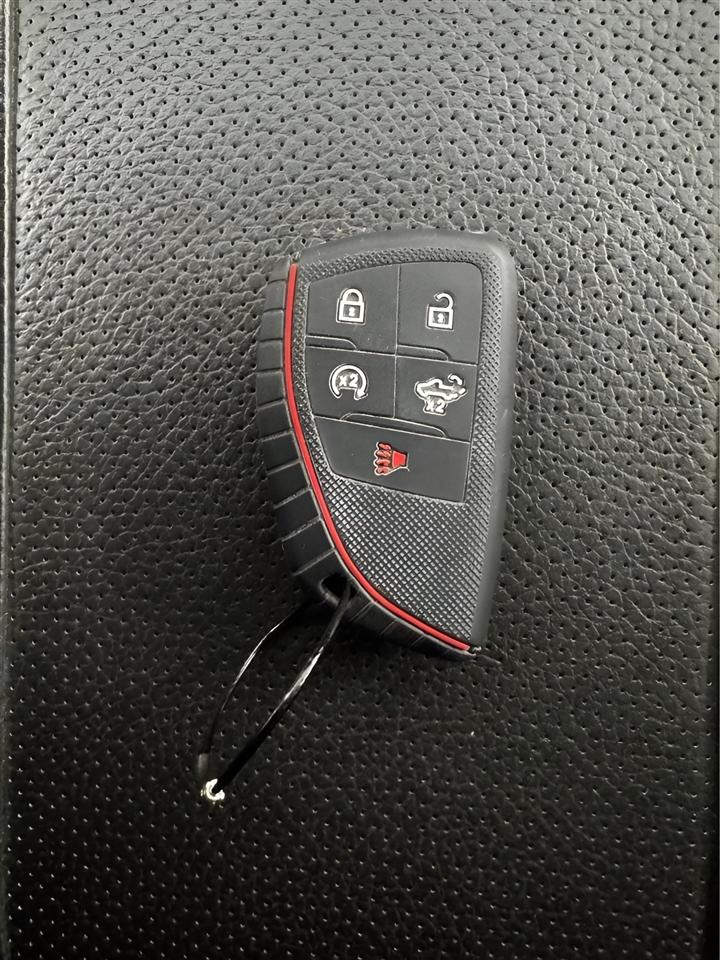 GMC Sierra 1500 4WD Crew Cab 147" Denali 2024