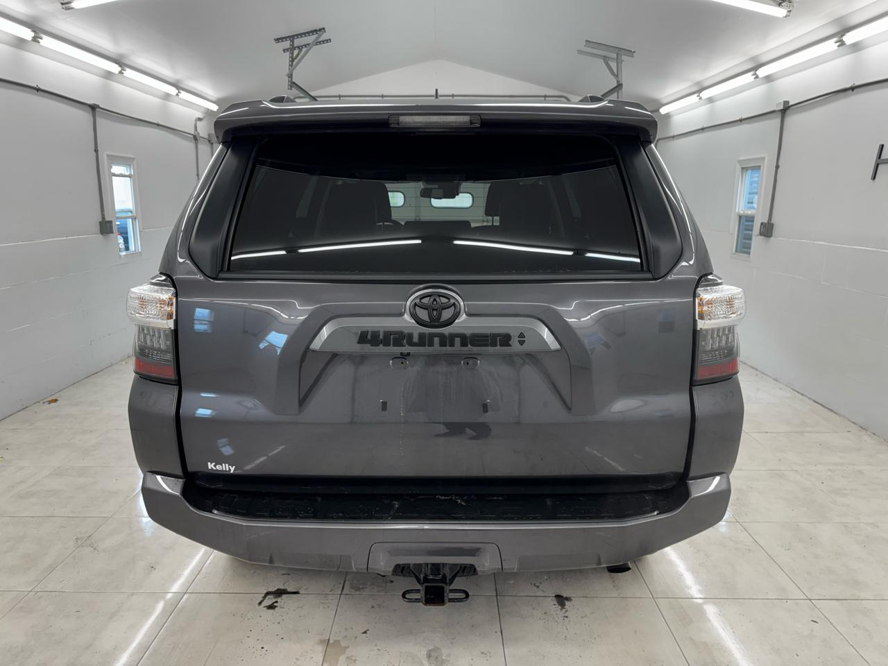 Toyota 4Runner SR5 Premium 4WD (Natl) 2023