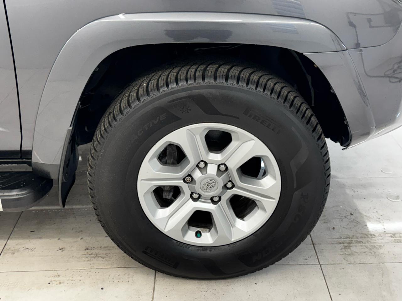 Toyota 4Runner SR5 Premium 4WD (Natl) 2023