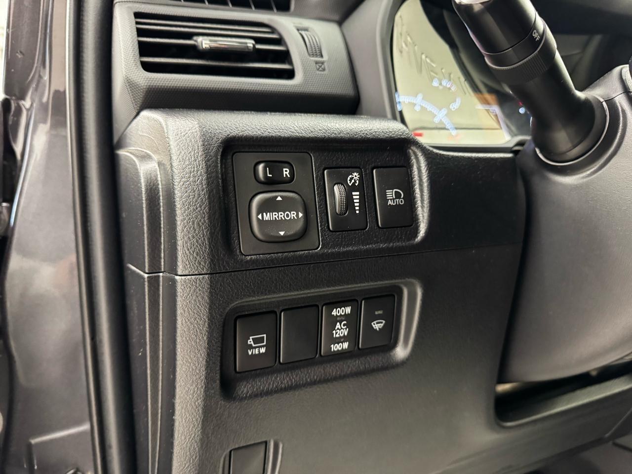 Toyota 4Runner SR5 Premium 4WD (Natl) 2023