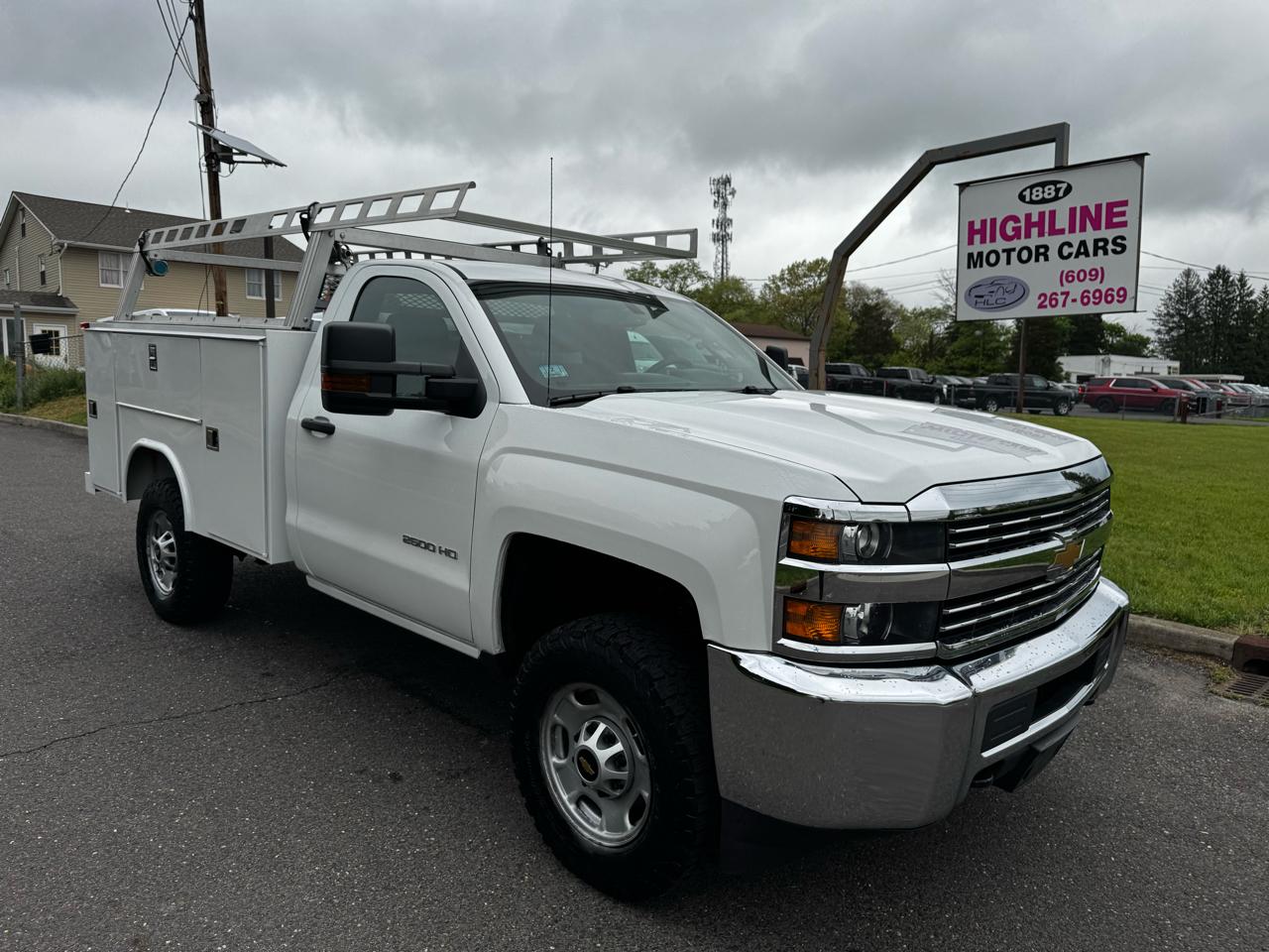 Chevrolet Silverado 2500HD Built After Aug 14 4WD Reg Cab 133.6" Work Truck 2015