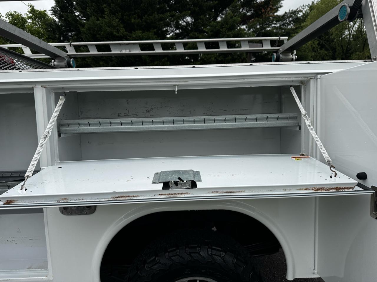 Chevrolet Silverado 2500HD Built After Aug 14 4WD Reg Cab 133.6" Work Truck 2015