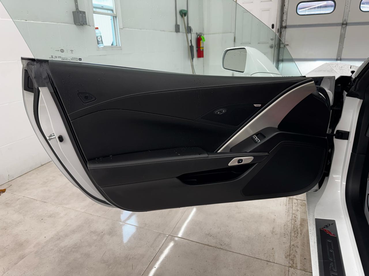 Chevrolet Corvette 2dr Stingray Cpe w/1LT 2017