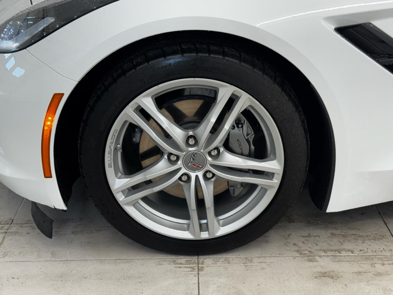 Chevrolet Corvette 2dr Stingray Cpe w/1LT 2017
