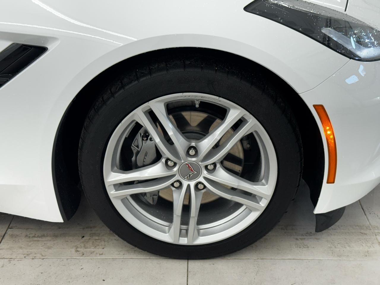 Chevrolet Corvette 2dr Stingray Cpe w/1LT 2017