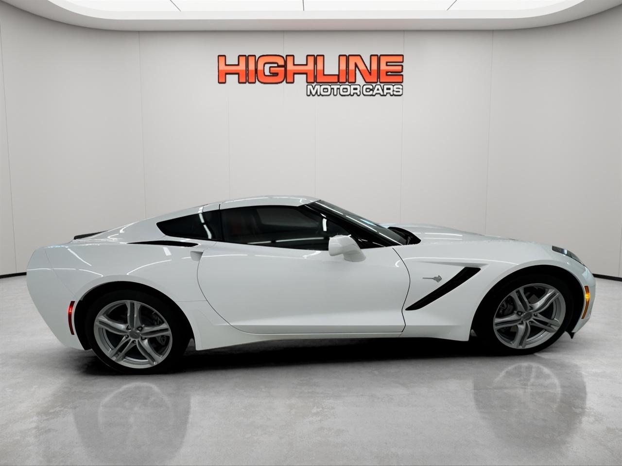 Chevrolet Corvette 2dr Stingray Cpe w/1LT 2017