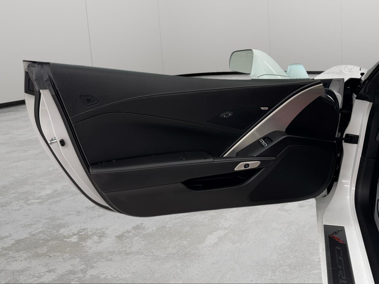 Chevrolet Corvette 2dr Stingray Cpe w/1LT 2017