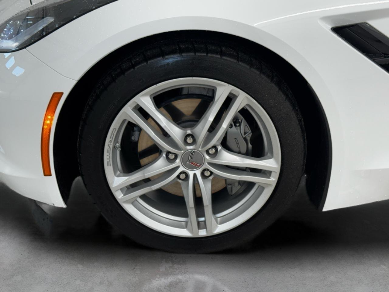 Chevrolet Corvette 2dr Stingray Cpe w/1LT 2017