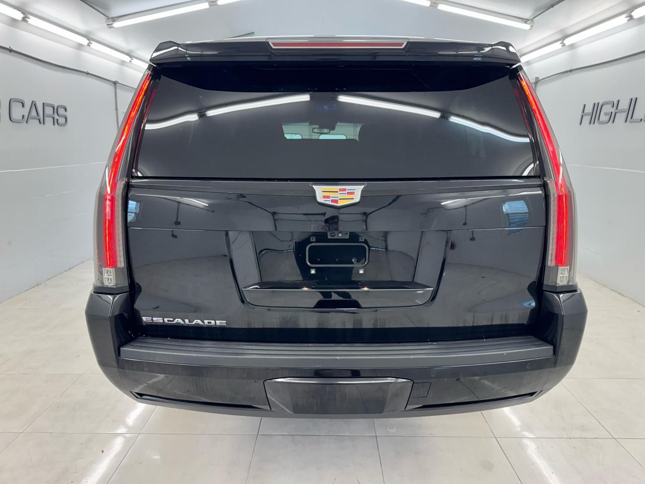 Cadillac Escalade ESV 2WD 4dr Luxury 2020