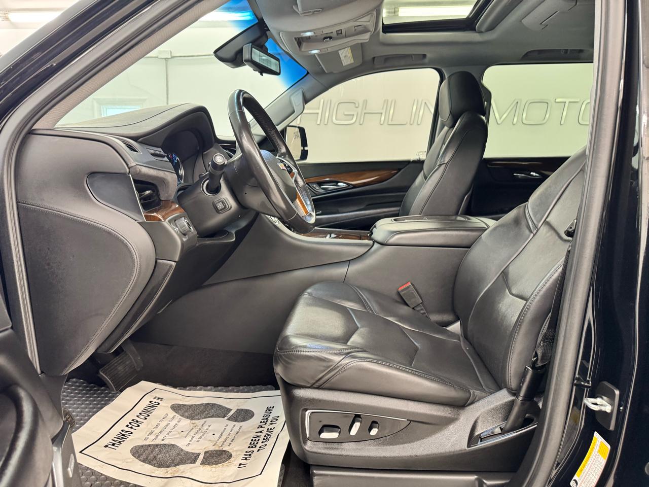 Cadillac Escalade ESV 2WD 4dr Luxury 2020