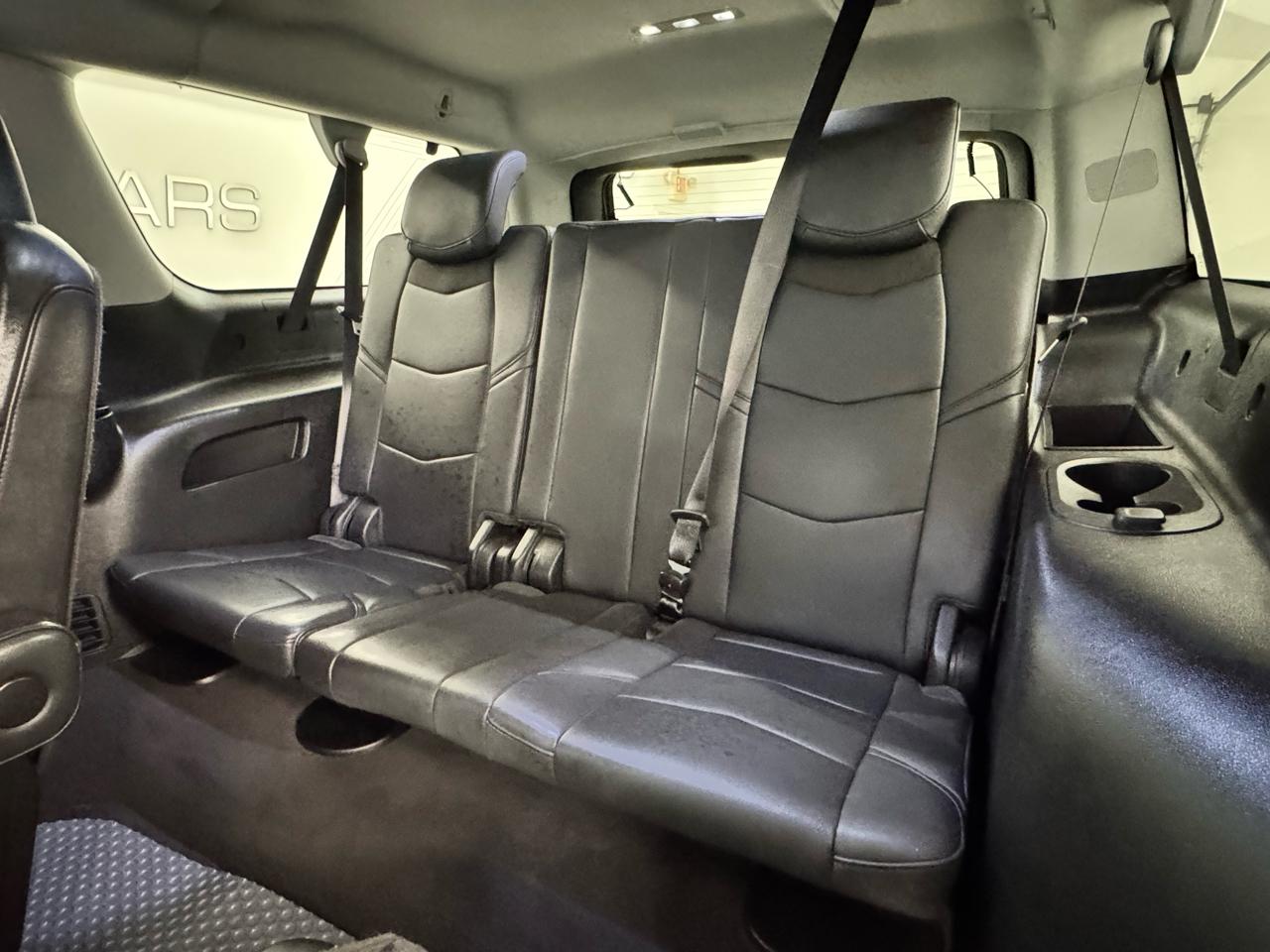Cadillac Escalade ESV 2WD 4dr Luxury 2020