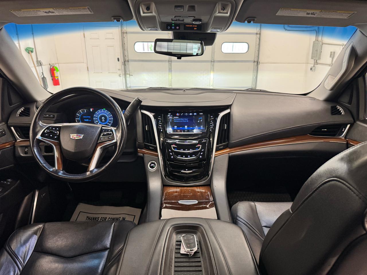 Cadillac Escalade ESV 2WD 4dr Luxury 2020