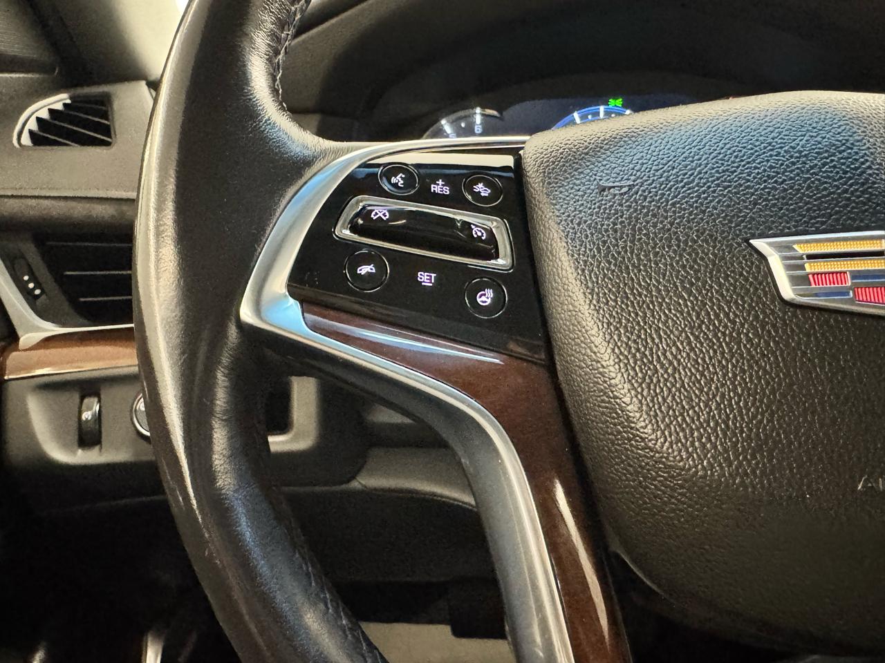 Cadillac Escalade ESV 2WD 4dr Luxury 2020