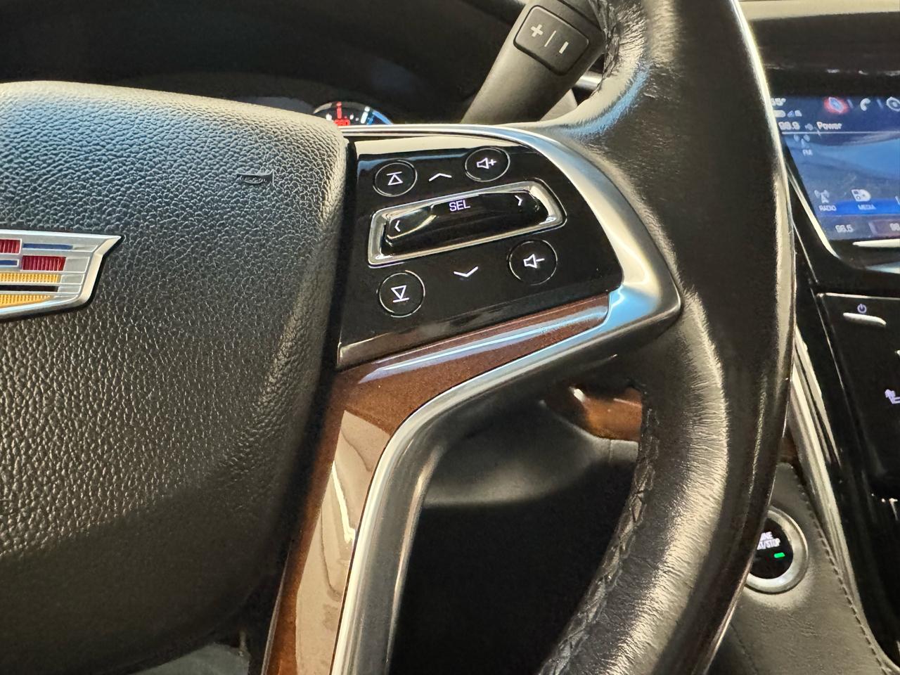 Cadillac Escalade ESV 2WD 4dr Luxury 2020