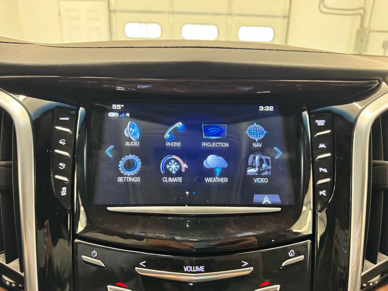 Cadillac Escalade ESV 2WD 4dr Luxury 2020
