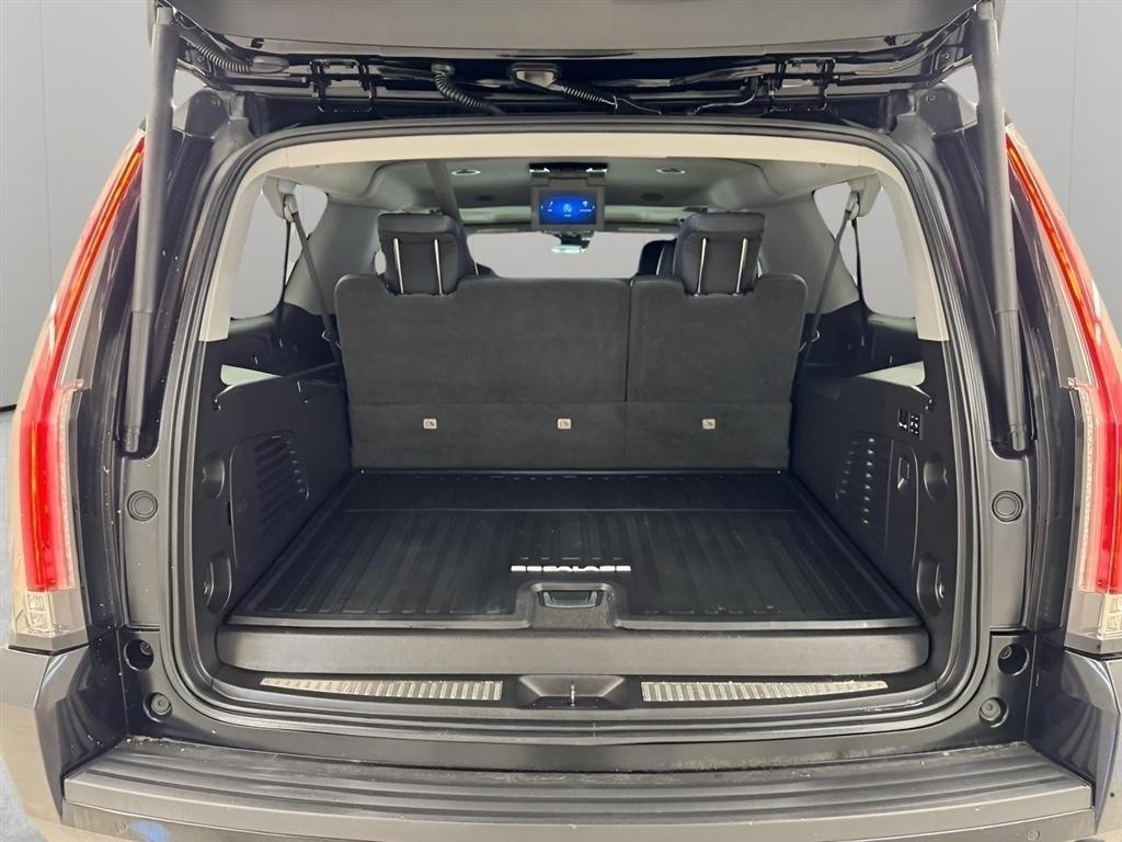 Cadillac Escalade ESV 2WD 4dr Luxury 2020
