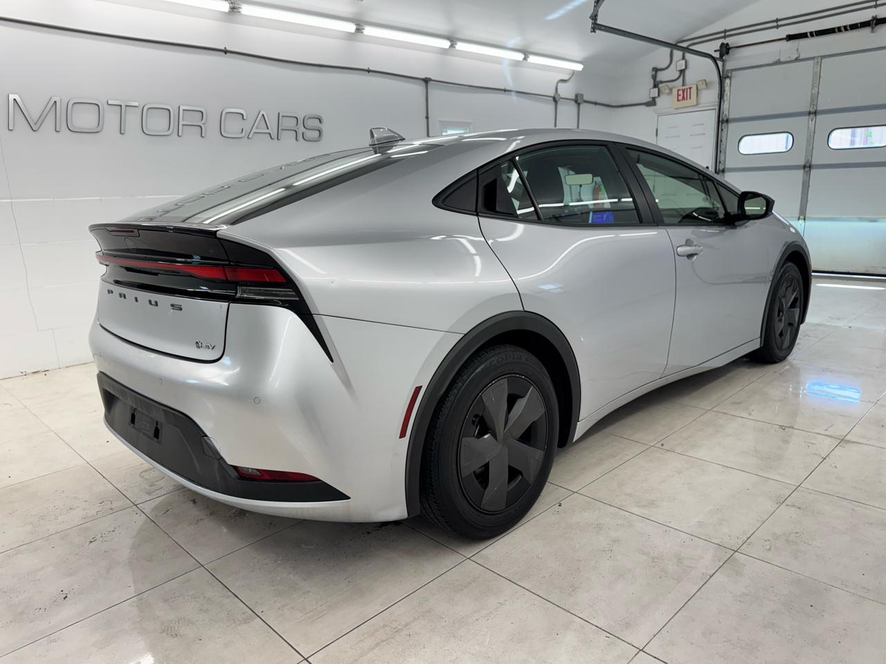 Toyota Prius Limited (Natl) 2024