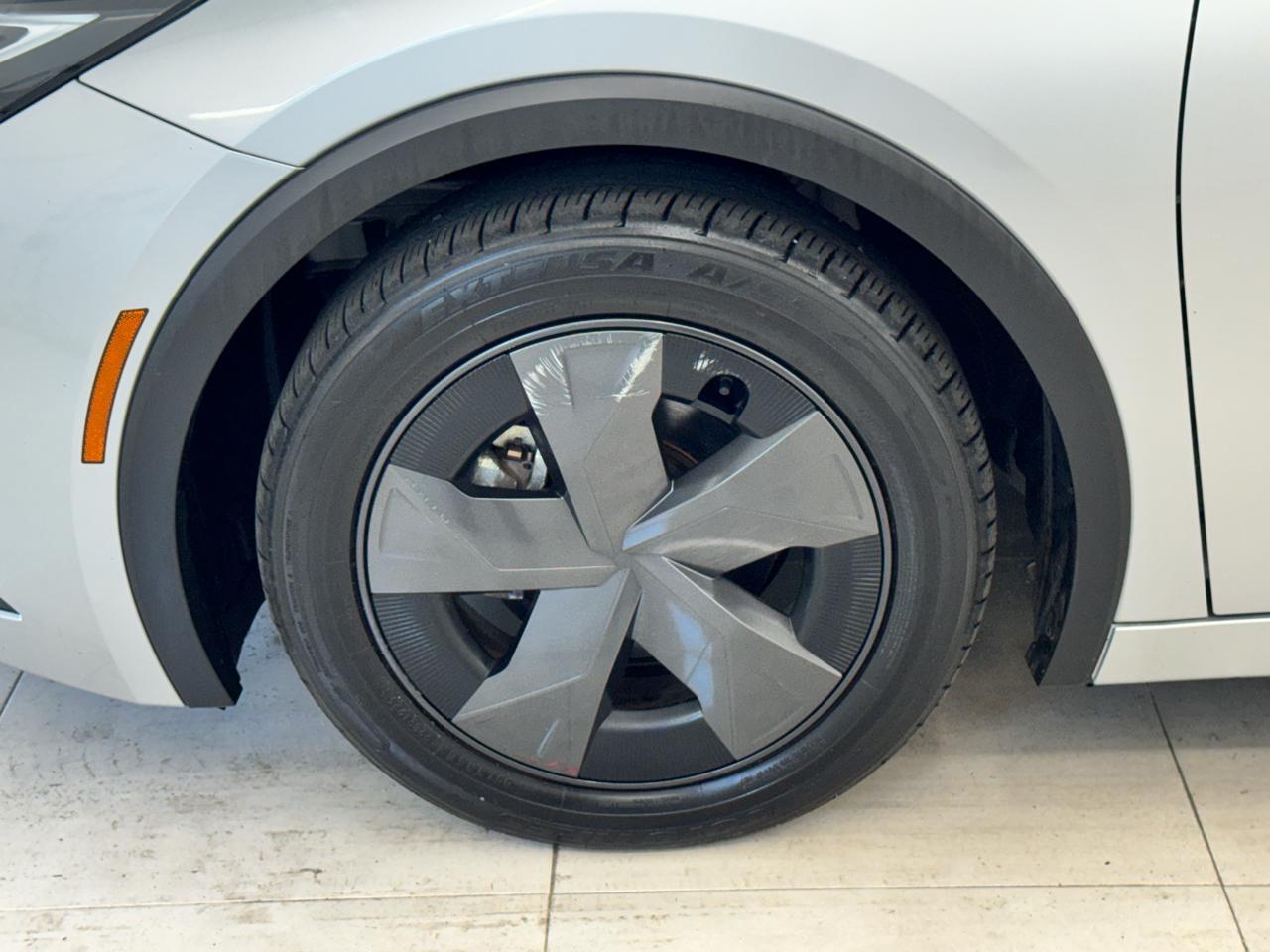 Toyota Prius Limited (Natl) 2024