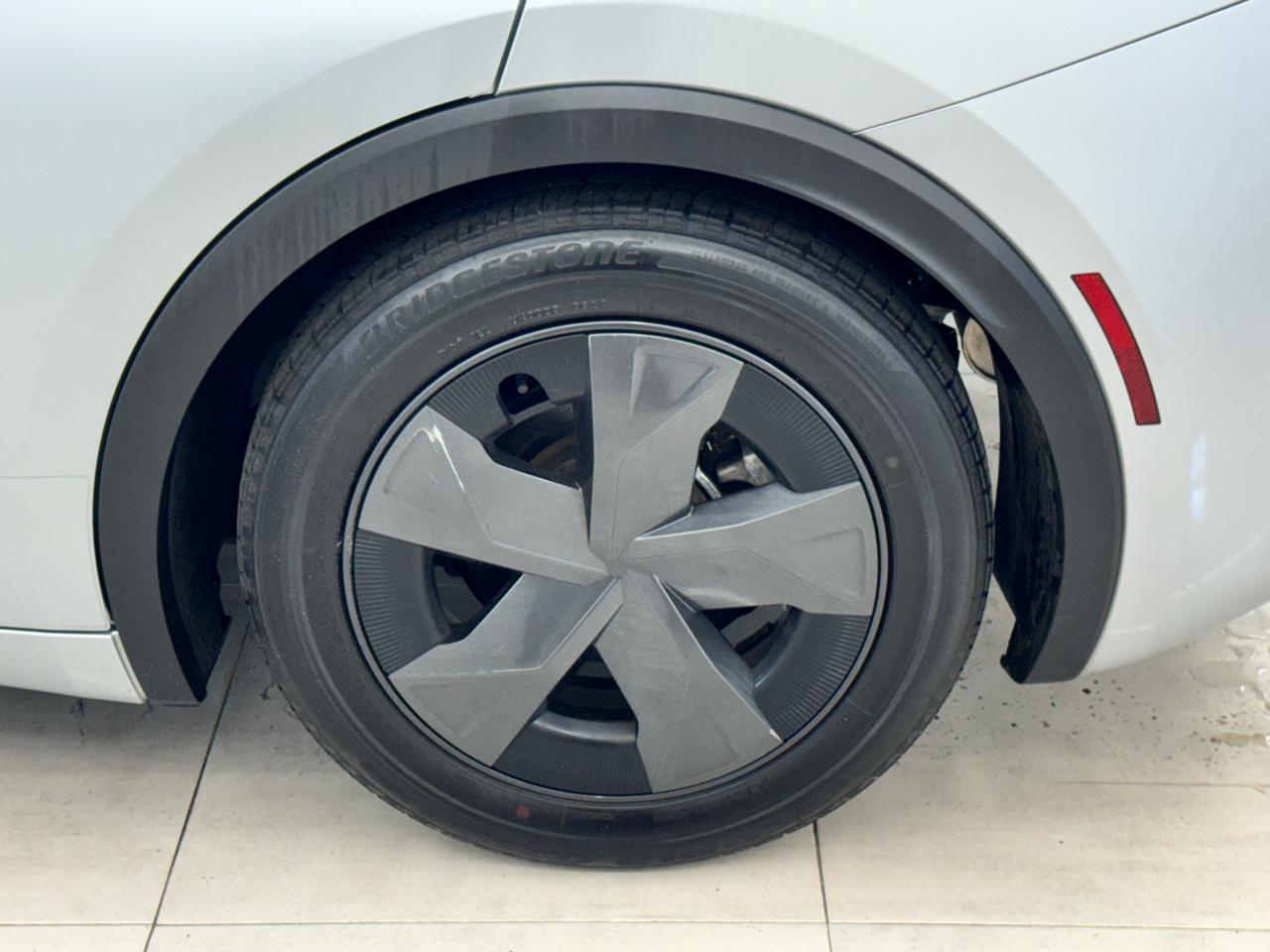 Toyota Prius Limited (Natl) 2024