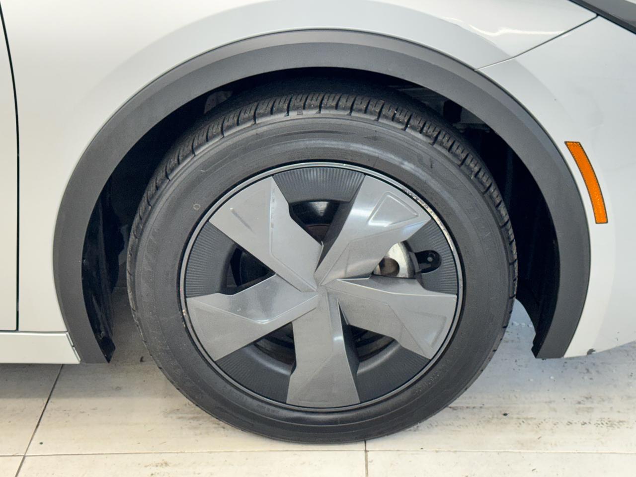 Toyota Prius Limited (Natl) 2024