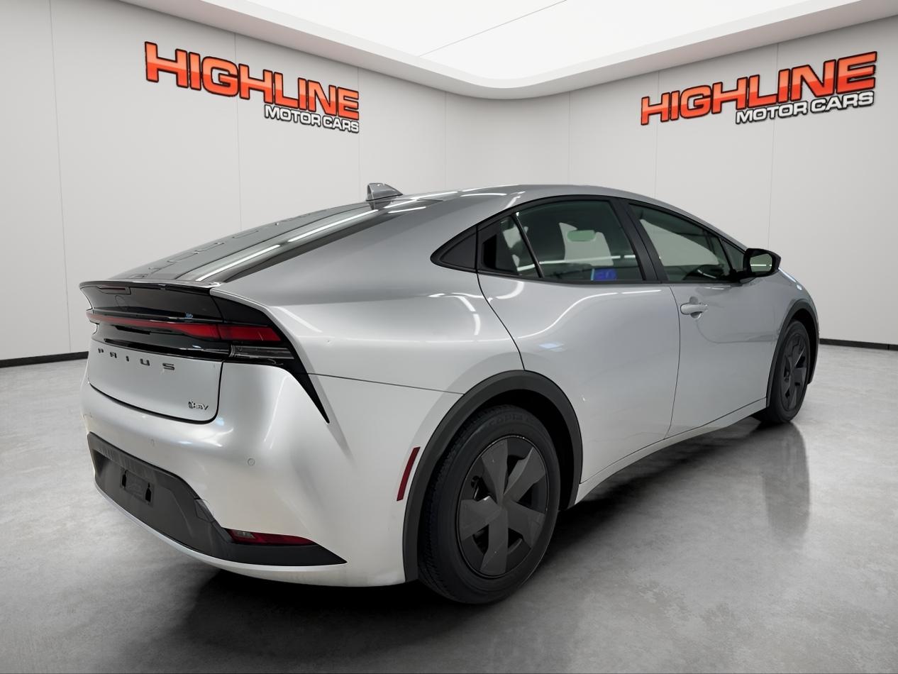 Toyota Prius Limited (Natl) 2024
