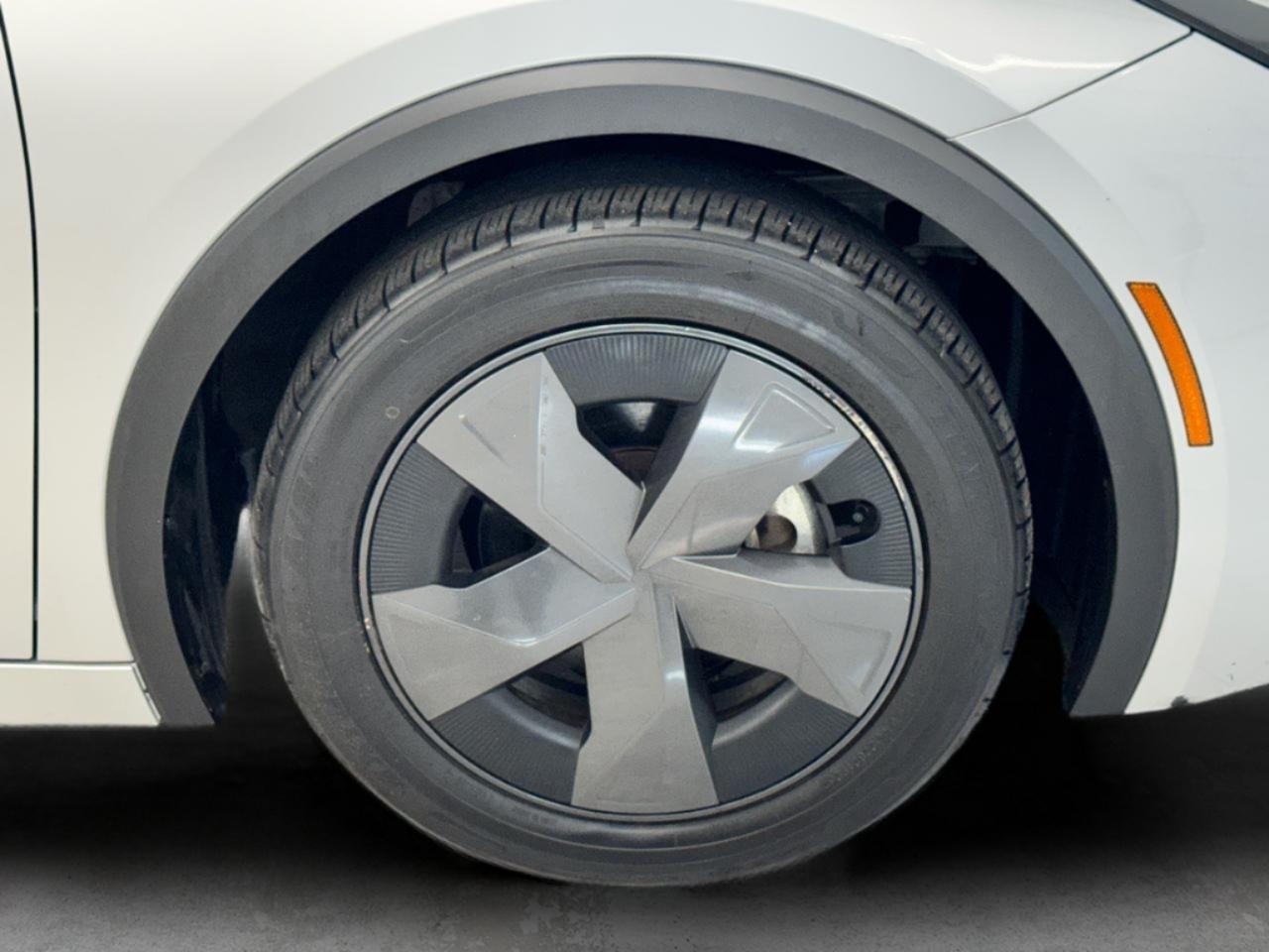 Toyota Prius Limited (Natl) 2024