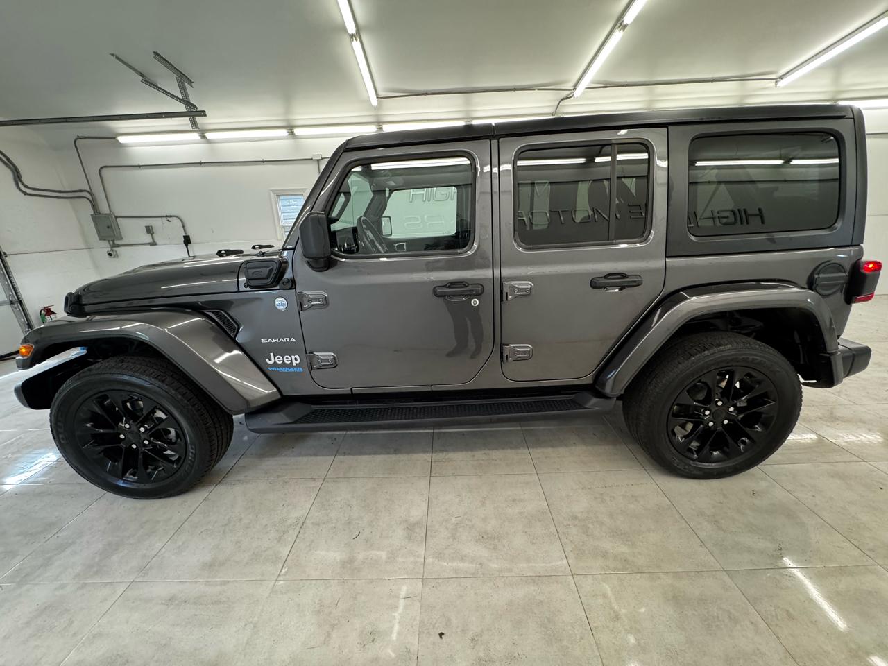 Jeep Wrangler 4xe Unlimited Sahara 4x4 2022