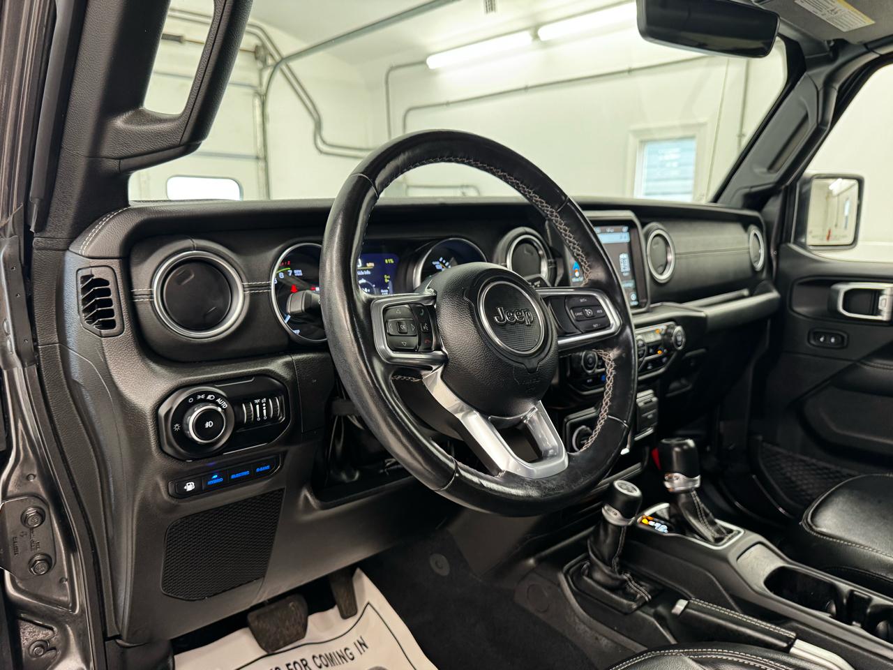 Jeep Wrangler 4xe Unlimited Sahara 4x4 2022