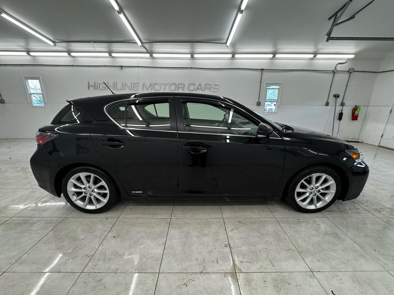 Lexus CT 200h FWD 4dr Hybrid 2012