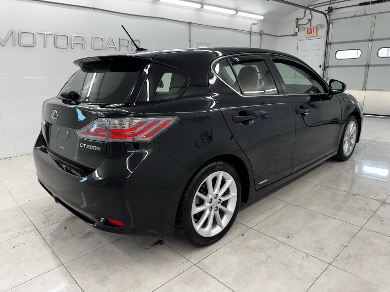 Lexus CT 200h FWD 4dr Hybrid 2012