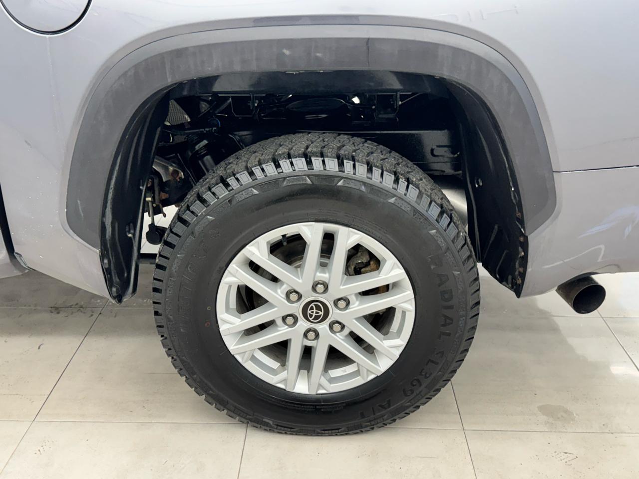Toyota Tundra 4WD SR5 CrewMax 5.5' Bed (Natl) 2024