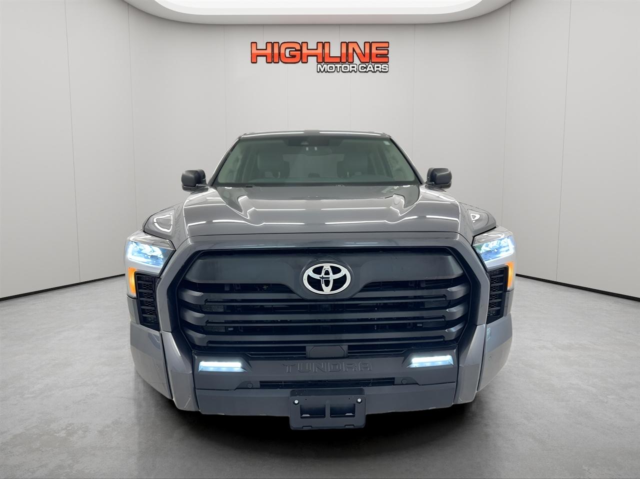 Toyota Tundra 4WD SR5 CrewMax 5.5' Bed (Natl) 2024