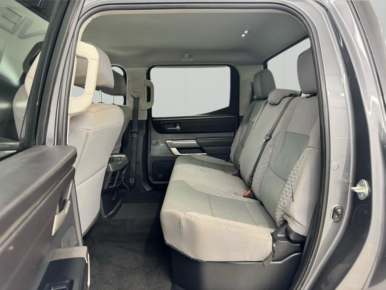 Toyota Tundra 4WD SR5 CrewMax 5.5' Bed (Natl) 2024