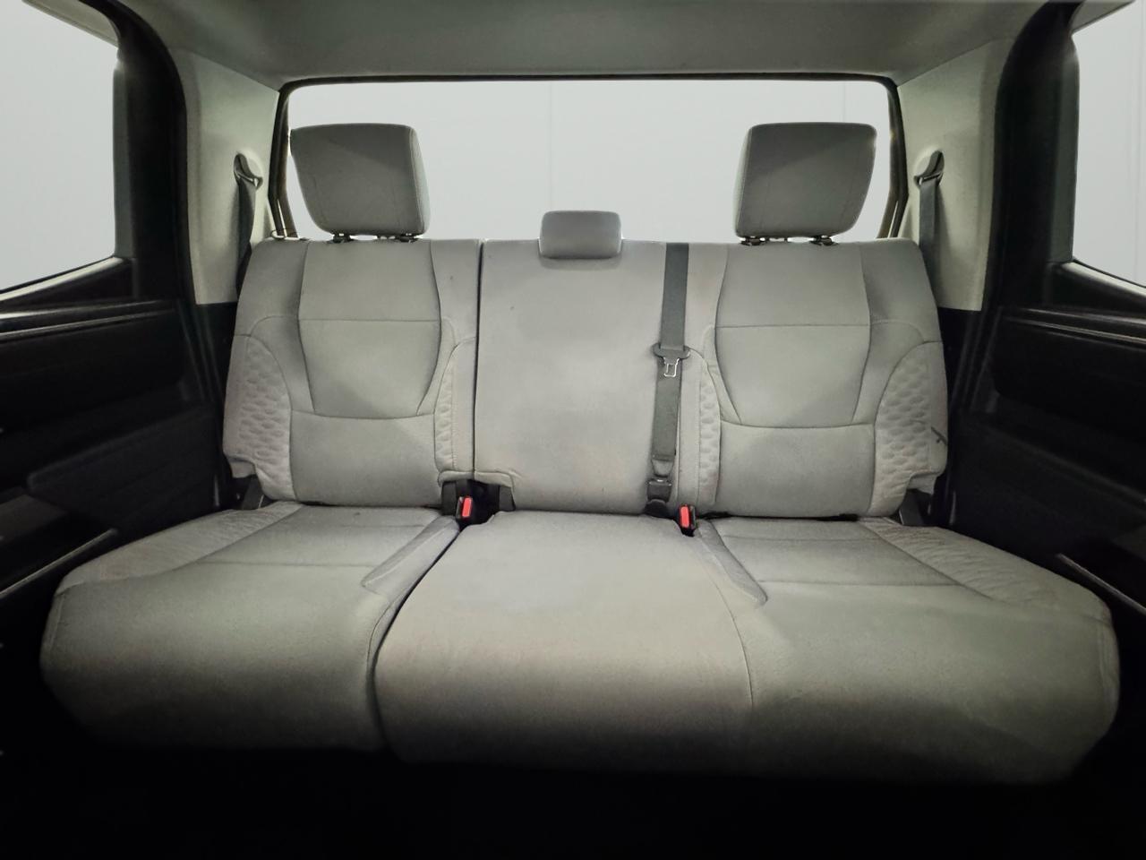 Toyota Tundra 4WD SR5 CrewMax 5.5' Bed (Natl) 2024